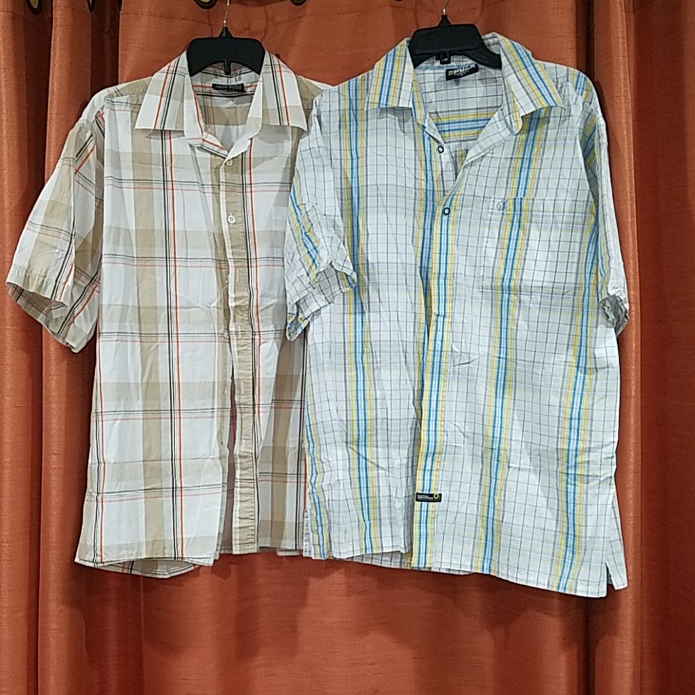 Southpole size L short sleeved button down